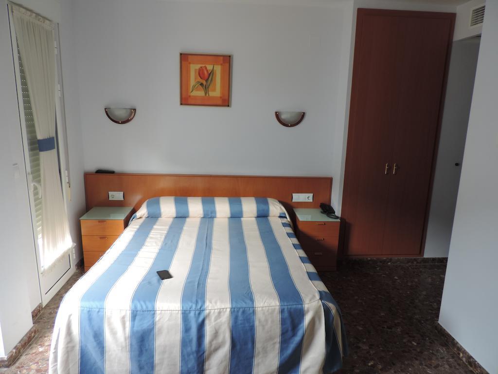 Hotel Costa San Antonio Кульера Экстерьер фото