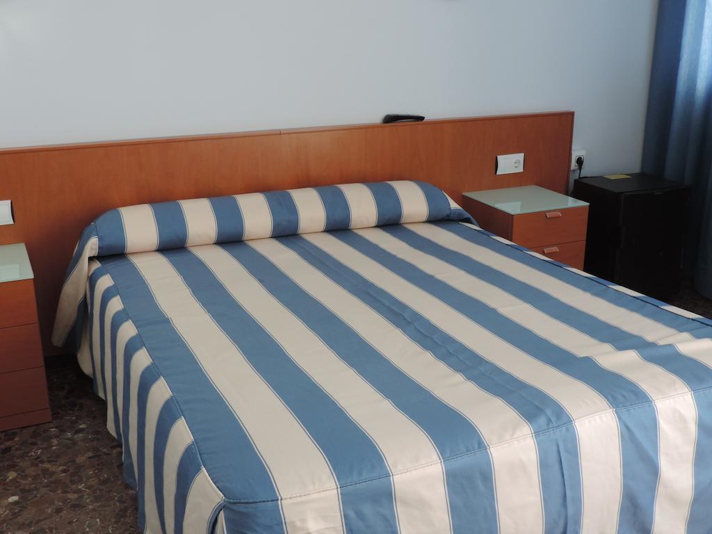 Hotel Costa San Antonio Кульера Экстерьер фото